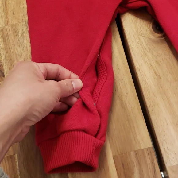 Red Onsie - Picture 4 of 5